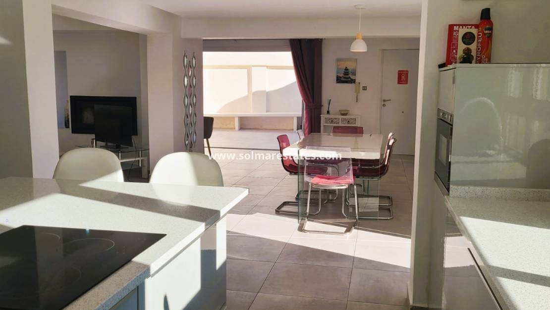 Chalet de 4 habitaciones en Los Balcones en venta con piscina - 535.000 € (Ref: 9462672)