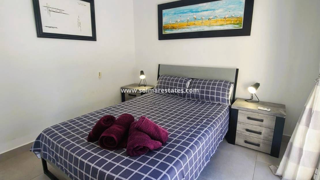 Chalet de 4 habitaciones en Los Balcones en venta con piscina - 535.000 € (Ref: 9462672)