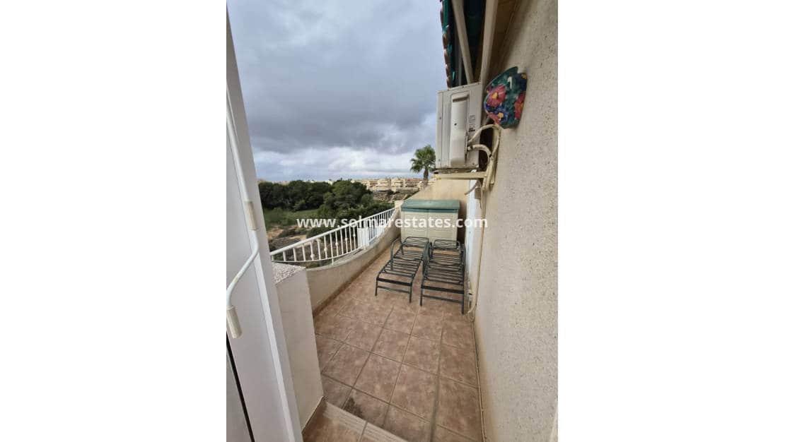 Casa de 5 habitaciones en Playa Flamenca en venta con piscina - 278.000 € (Ref: 9462673)