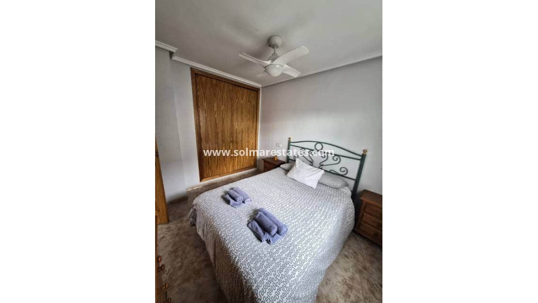 Casa de 5 habitaciones en Playa Flamenca en venta con piscina - 278.000 € (Ref: 9462673)