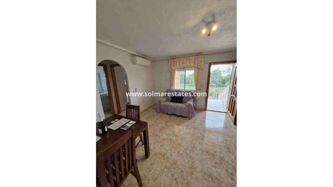 Casa de 5 habitaciones en Playa Flamenca en venta con piscina - 278.000 € (Ref: 9462673)