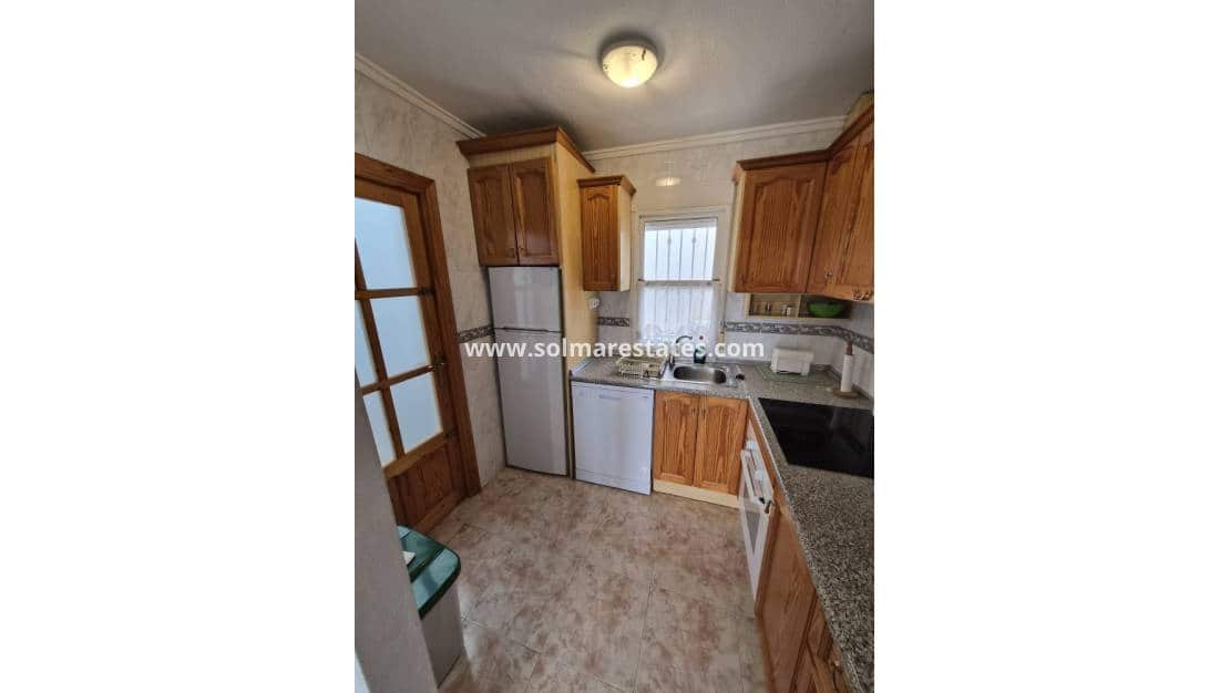 Casa de 5 habitaciones en Playa Flamenca en venta con piscina - 278.000 € (Ref: 9462673)