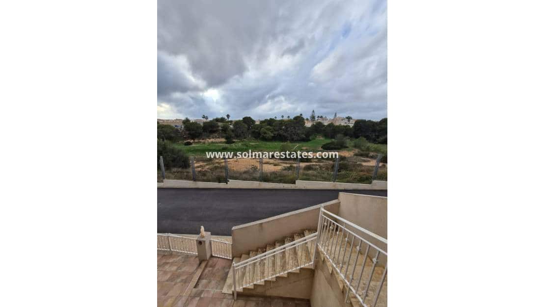 Casa de 5 habitaciones en Playa Flamenca en venta con piscina - 278.000 € (Ref: 9462673)