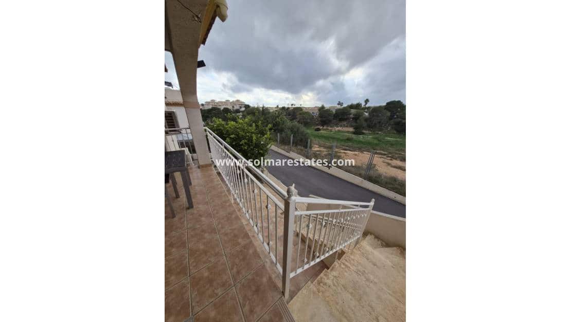 Casa de 5 habitaciones en Playa Flamenca en venta con piscina - 278.000 € (Ref: 9462673)