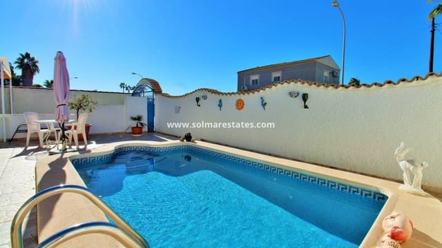 2 makuuhuone Huvila myytävänä paikassa La Siesta, Torrevieja mukana uima-altaan - 279 000 € (Ref: 9462792)