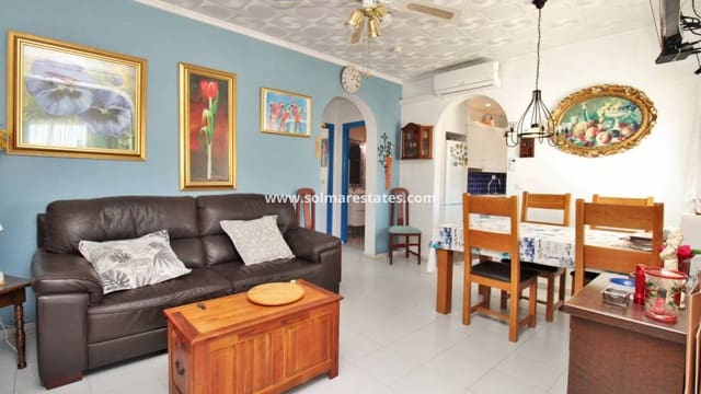 2 makuuhuone Huvila myytävänä paikassa La Siesta, Torrevieja mukana uima-altaan - 279 000 € (Ref: 9462792)