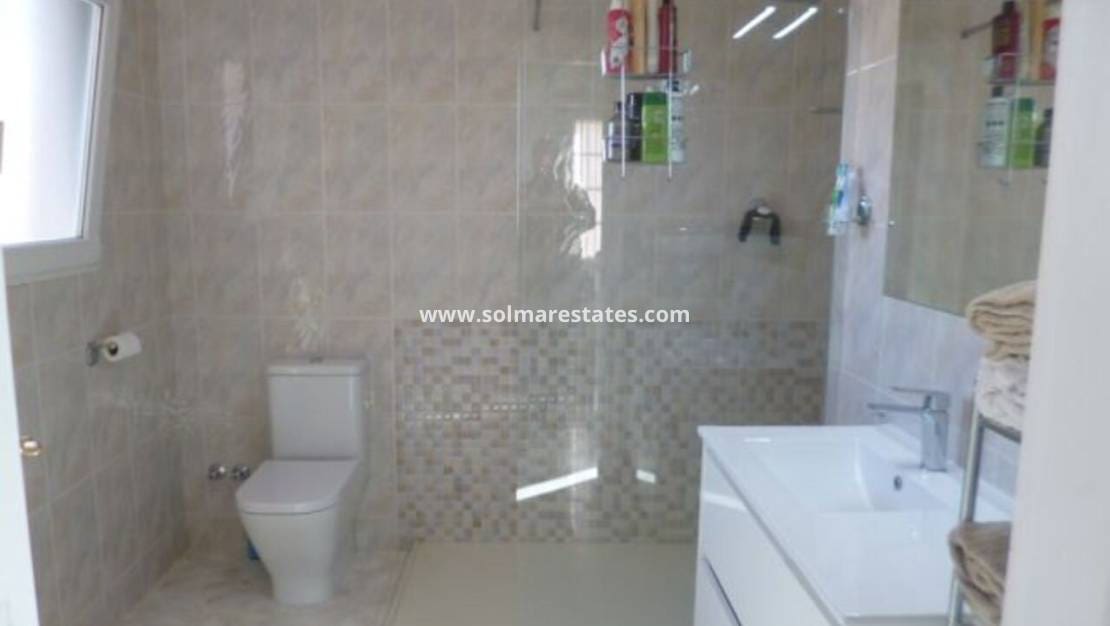 3 chambre Villa/Maison à vendre à Playa Flamenca avec piscine - 389 000 € (Ref: 9462794)