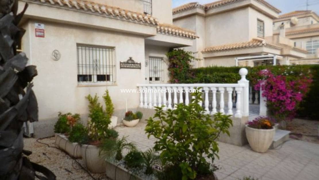 3 chambre Villa/Maison à vendre à Playa Flamenca avec piscine - 389 000 € (Ref: 9462794)