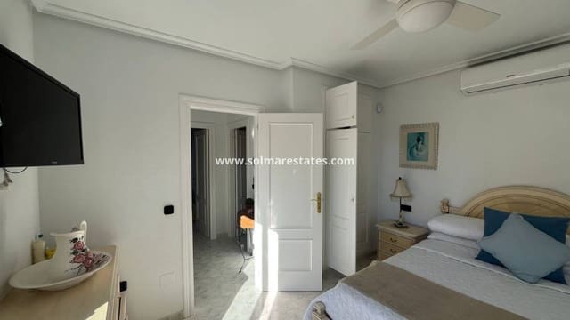 3 bedroom Villa for sale in Playa Flamenca, Orihuela with pool - € 389,000 (Ref: 9462794)