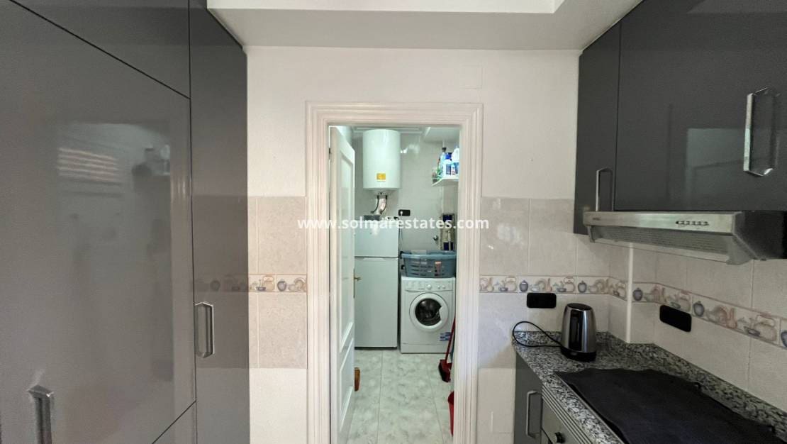 3 bedroom Villa for sale in Playa Flamenca with pool - € 389,000 (Ref: 9462794)