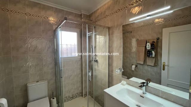 3 bedroom Villa for sale in Playa Flamenca, Orihuela with pool - € 389,000 (Ref: 9462794)