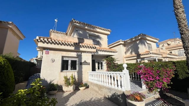 3 bedroom Villa for sale in Playa Flamenca, Orihuela with pool - € 389,000 (Ref: 9462794)