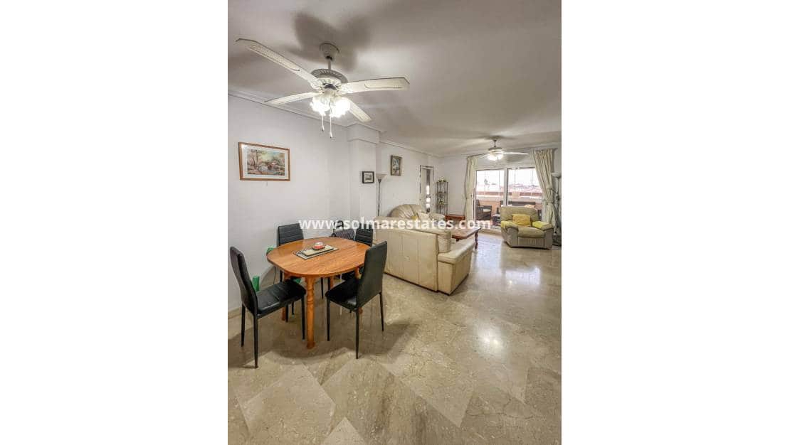 Apartamento de 2 habitaciones en Playa Flamenca en venta con piscina - 165.000 € (Ref: 9465048)