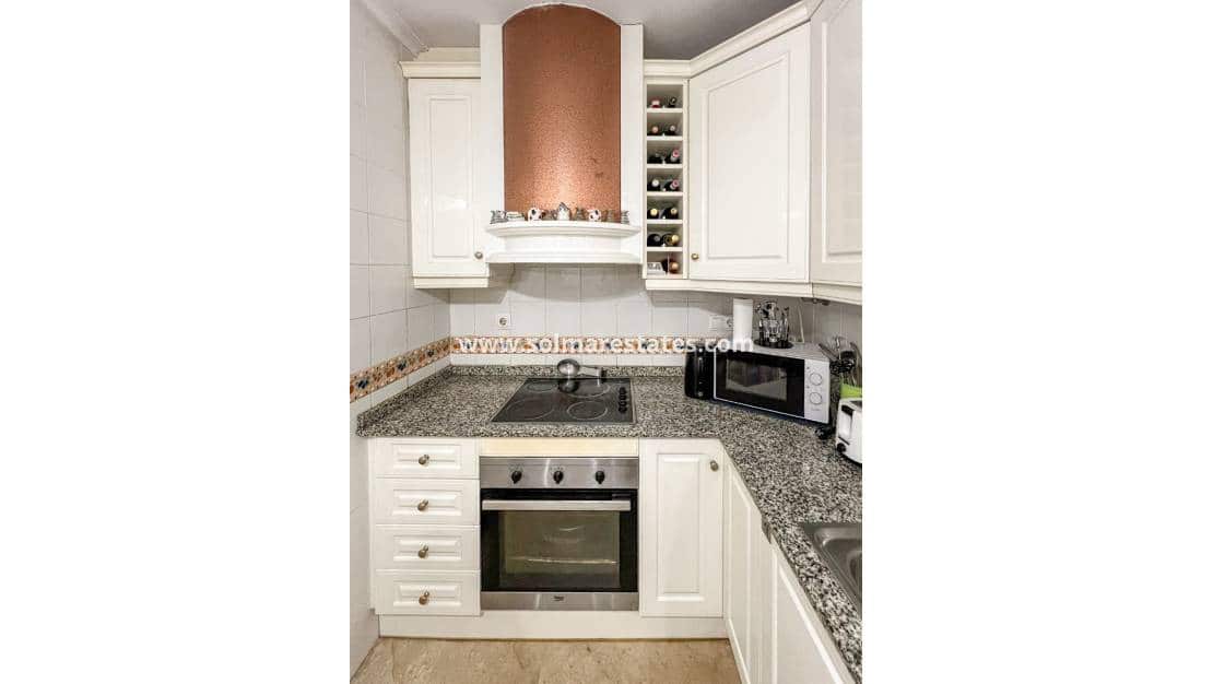 Apartamento de 2 habitaciones en Playa Flamenca en venta con piscina - 165.000 € (Ref: 9465048)