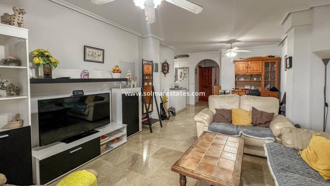 Apartamento de 2 habitaciones en Playa Flamenca en venta con piscina - 165.000 € (Ref: 9465048)