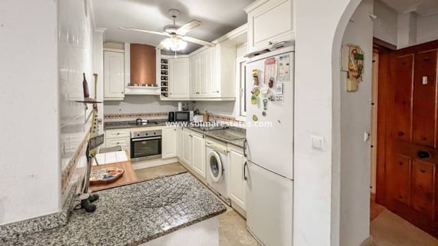 Apartamento de 2 habitaciones en Playa Flamenca, Orihuela en venta con piscina - 165.000 € (Ref: 9465048)