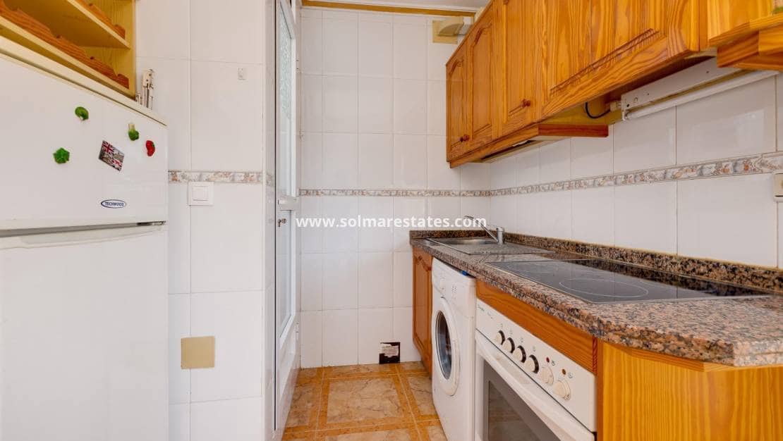 2 Zimmer Apartment zu verkaufen in Cabo Roig mit Pool - 145.000 € (Ref: 9469903)