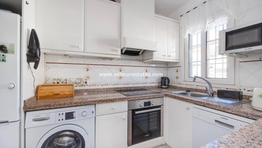 3 chambre Maison de Ville à vendre à Playa Flamenca avec piscine - 239 500 € (Ref: 9469906)