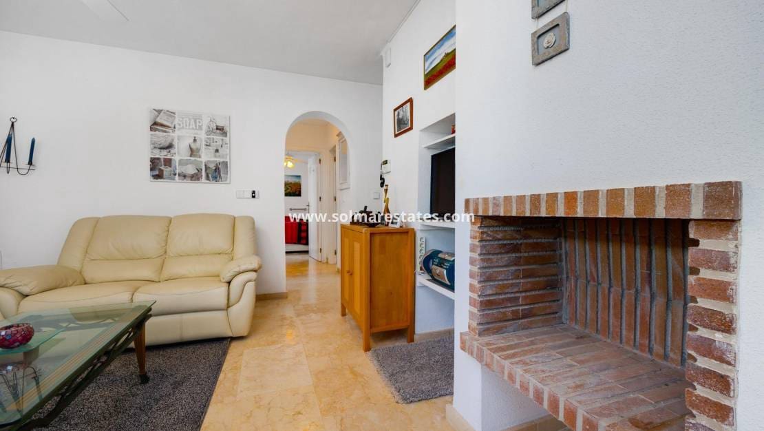 3 chambre Maison de Ville à vendre à Playa Flamenca avec piscine - 239 500 € (Ref: 9469906)