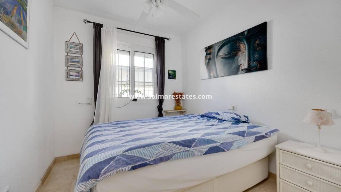 3 chambre Maison de Ville à vendre à Playa Flamenca avec piscine - 239 500 € (Ref: 9469906)