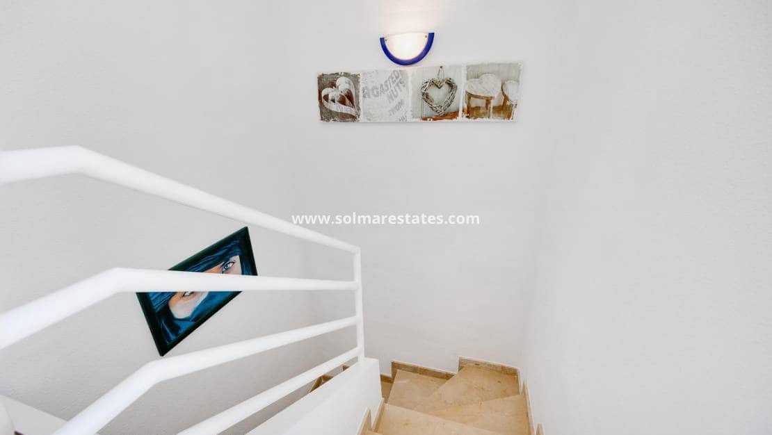 3 chambre Maison de Ville à vendre à Playa Flamenca avec piscine - 239 500 € (Ref: 9469906)