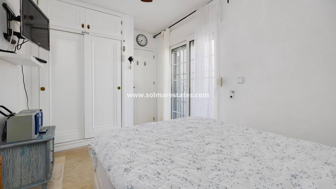 3 chambre Maison de Ville à vendre à Playa Flamenca avec piscine - 239 500 € (Ref: 9469906)