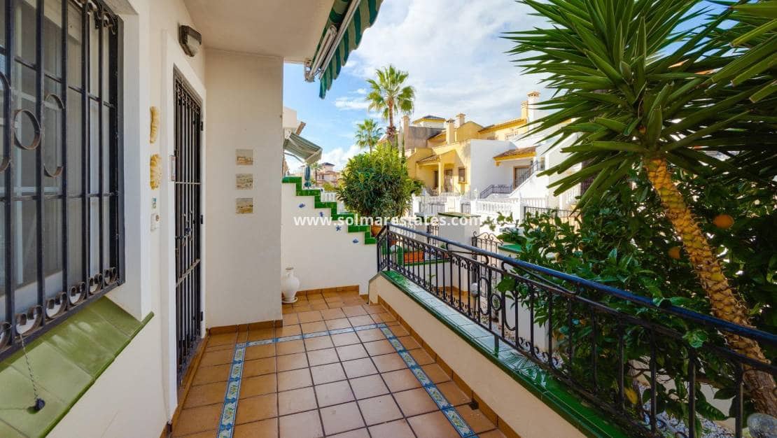 3 chambre Maison de Ville à vendre à Playa Flamenca avec piscine - 239 500 € (Ref: 9469906)