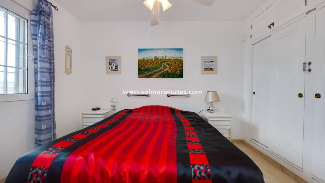 3 chambre Maison de Ville à vendre à Playa Flamenca avec piscine - 239 500 € (Ref: 9469906)