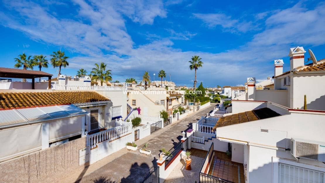 3 chambre Maison de Ville à vendre à Playa Flamenca avec piscine - 239 500 € (Ref: 9469906)