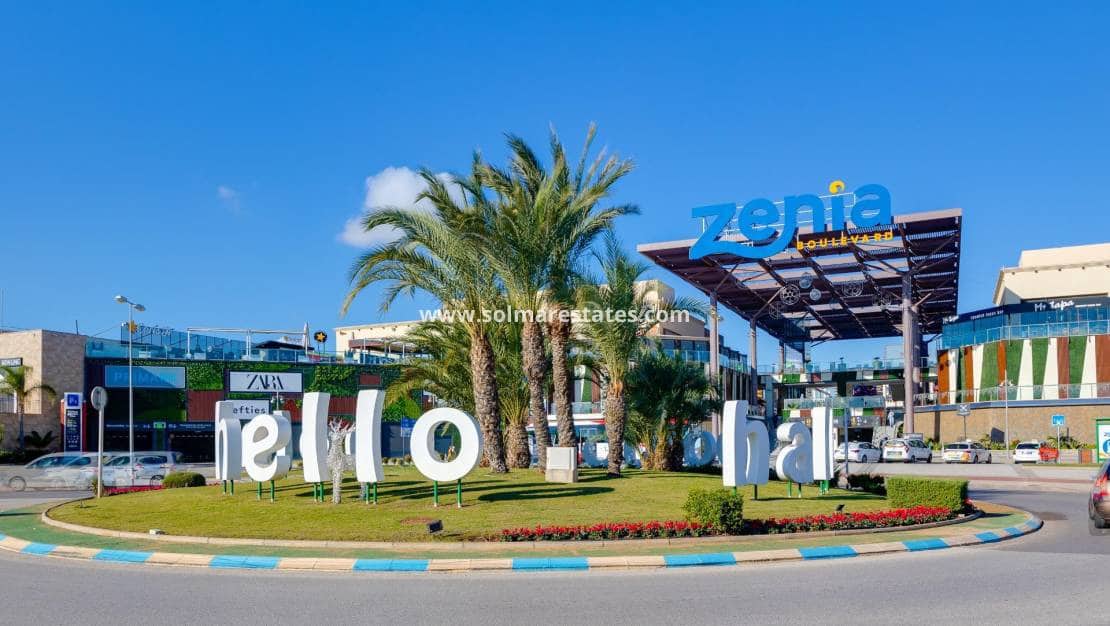 3 chambre Maison de Ville à vendre à Playa Flamenca avec piscine - 239 500 € (Ref: 9469906)