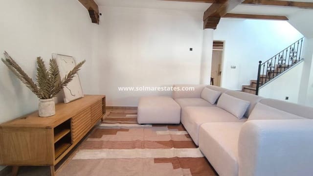 3 chambre Villa/Maison à vendre à Villamartin, Orihuela avec piscine - 399 900 € (Ref: 9471268)