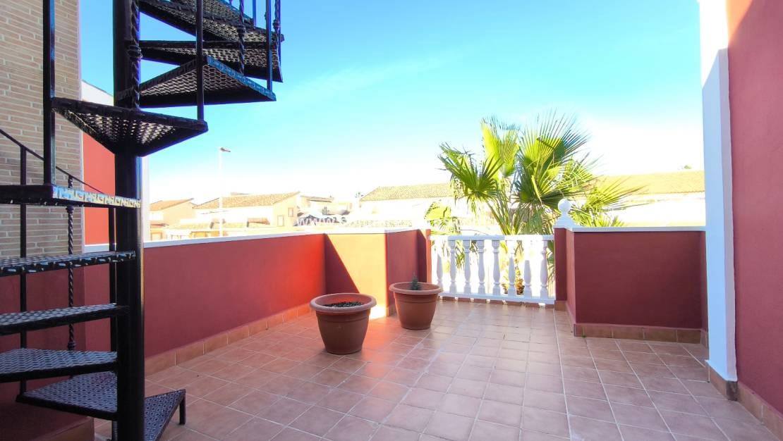 3 chambre Villa/Maison à vendre à Villamartin avec piscine - 399 900 € (Ref: 9471268)