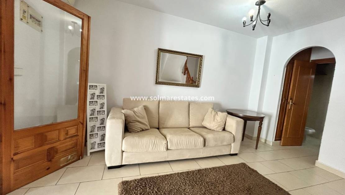 2 slaapkamer Huis te koop in El Chaparral met zwembad - € 149.999 (Ref: 9473210)