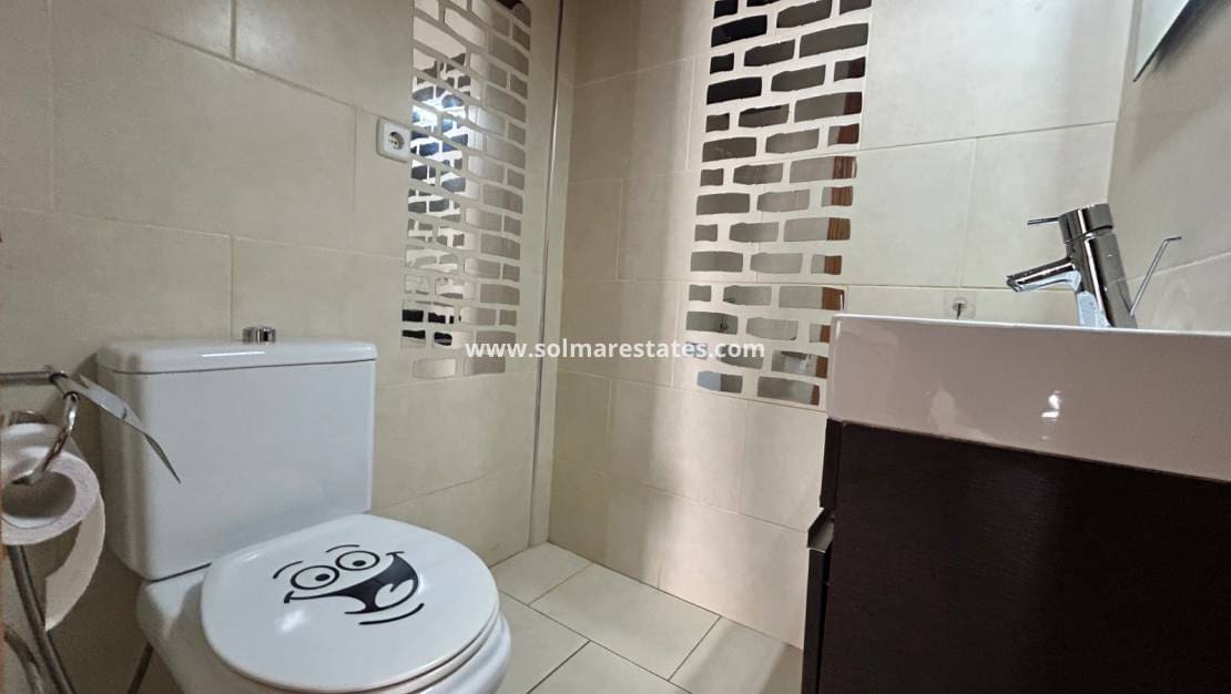 2 slaapkamer Huis te koop in El Chaparral met zwembad - € 149.999 (Ref: 9473210)