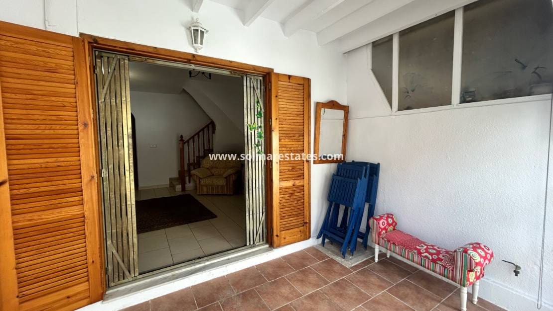 2 slaapkamer Huis te koop in El Chaparral met zwembad - € 149.999 (Ref: 9473210)