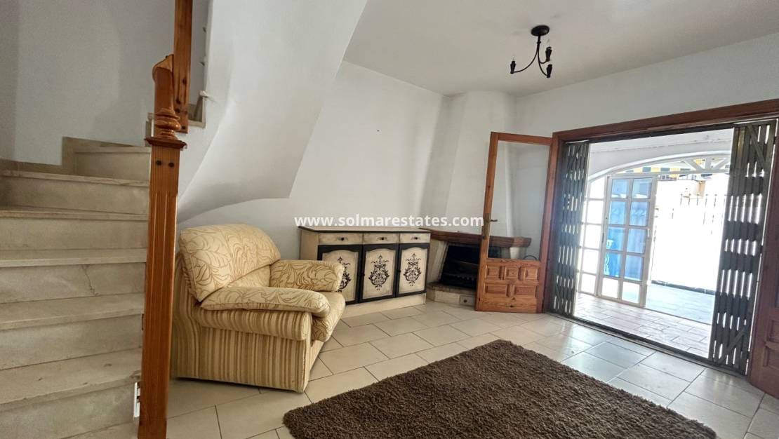 2 slaapkamer Huis te koop in El Chaparral met zwembad - € 149.999 (Ref: 9473210)