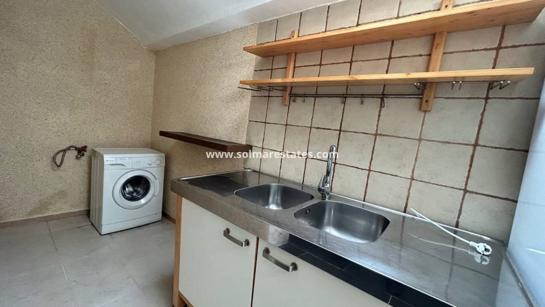 2 slaapkamer Huis te koop in El Chaparral met zwembad - € 149.999 (Ref: 9473210)