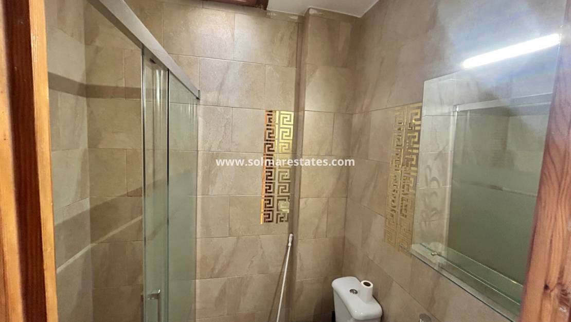 2 slaapkamer Huis te koop in El Chaparral met zwembad - € 149.999 (Ref: 9473210)