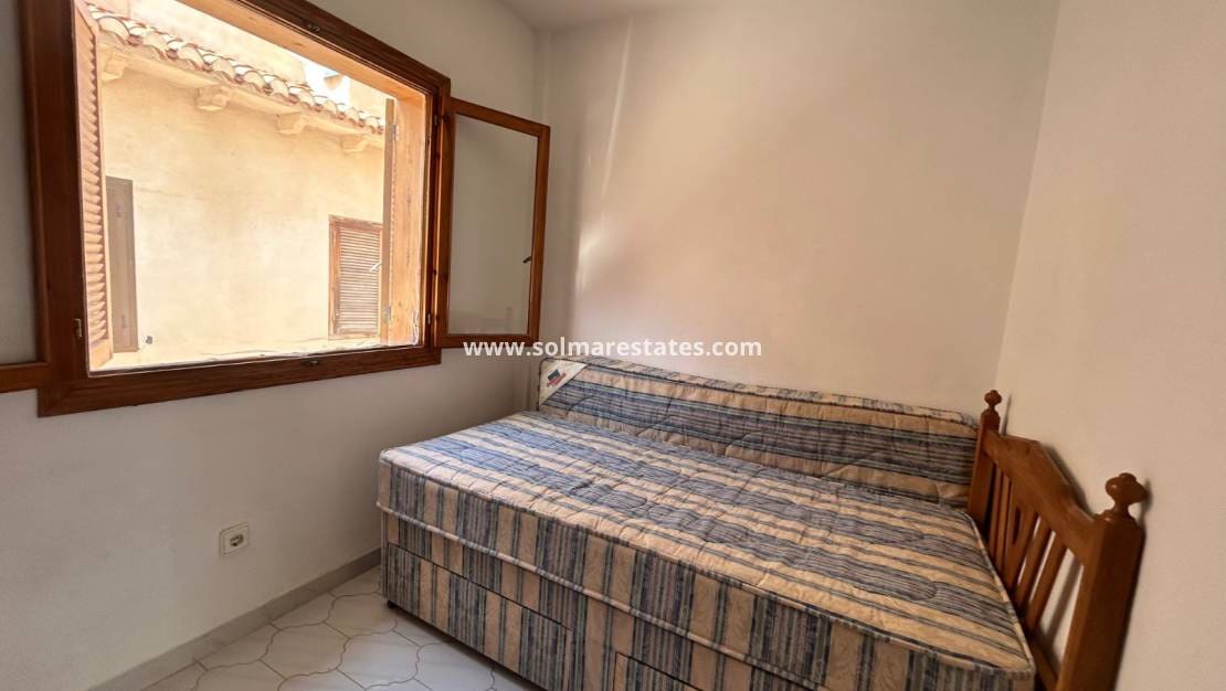 2 slaapkamer Huis te koop in El Chaparral met zwembad - € 149.999 (Ref: 9473210)