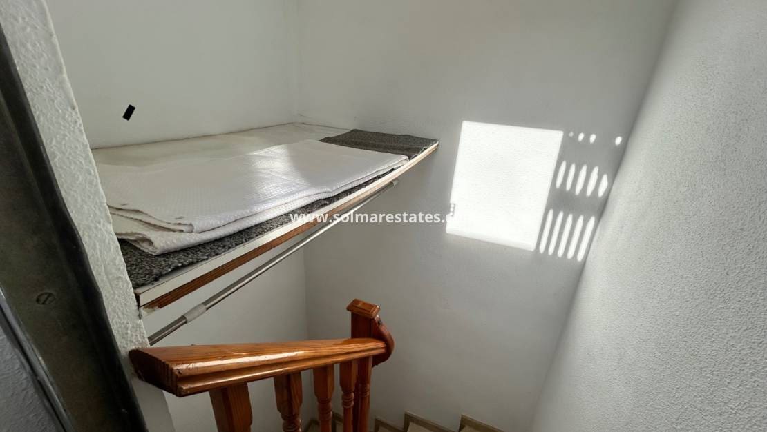 2 slaapkamer Huis te koop in El Chaparral met zwembad - € 149.999 (Ref: 9473210)