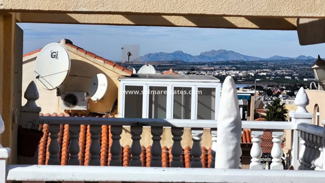 2 slaapkamer Huis te koop in El Chaparral met zwembad - € 149.999 (Ref: 9473210)