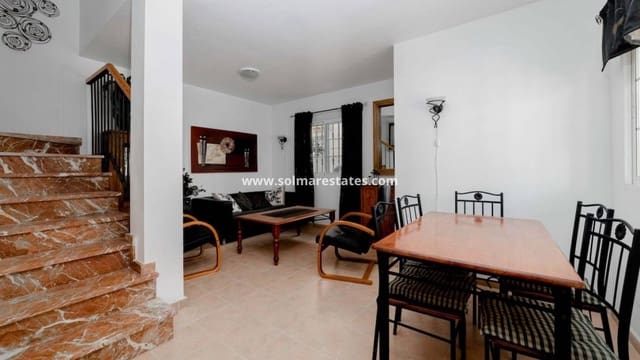 2 sovrum Hus till salu i Villamartin, Orihuela med pool - 149 000 € (Ref: 9473211)