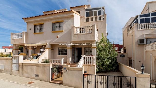 2 sovrum Hus till salu i Villamartin, Orihuela med pool - 149 000 € (Ref: 9473211)