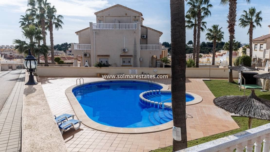 2 sovrum Hus till salu i Villamartin med pool - 149 000 € (Ref: 9473211)