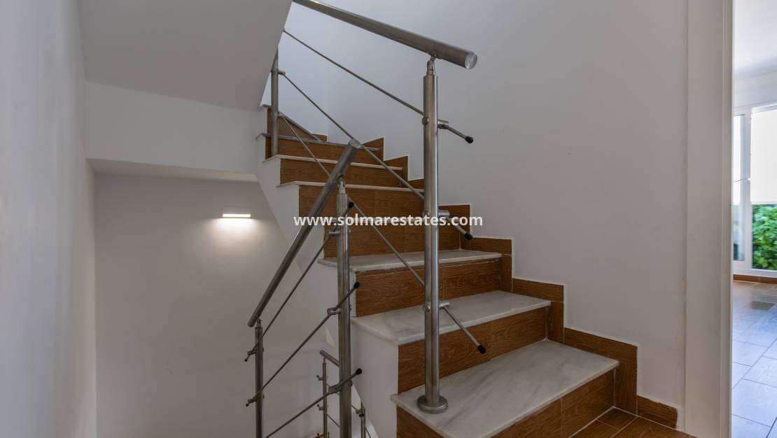 3 chambre Maison de Ville à vendre à Aguas Nuevas avec piscine - 205 000 € (Ref: 9473415)