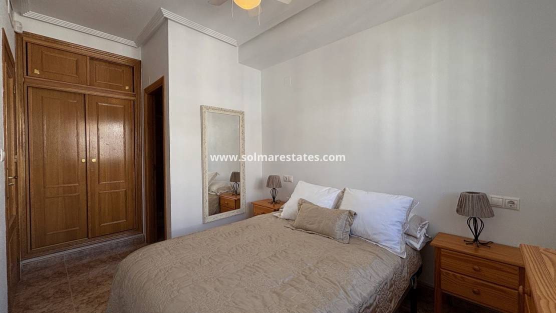 2 slaapkamer Appartement te koop in Orihuela Costa met zwembad - € 169.950 (Ref: 9475569)