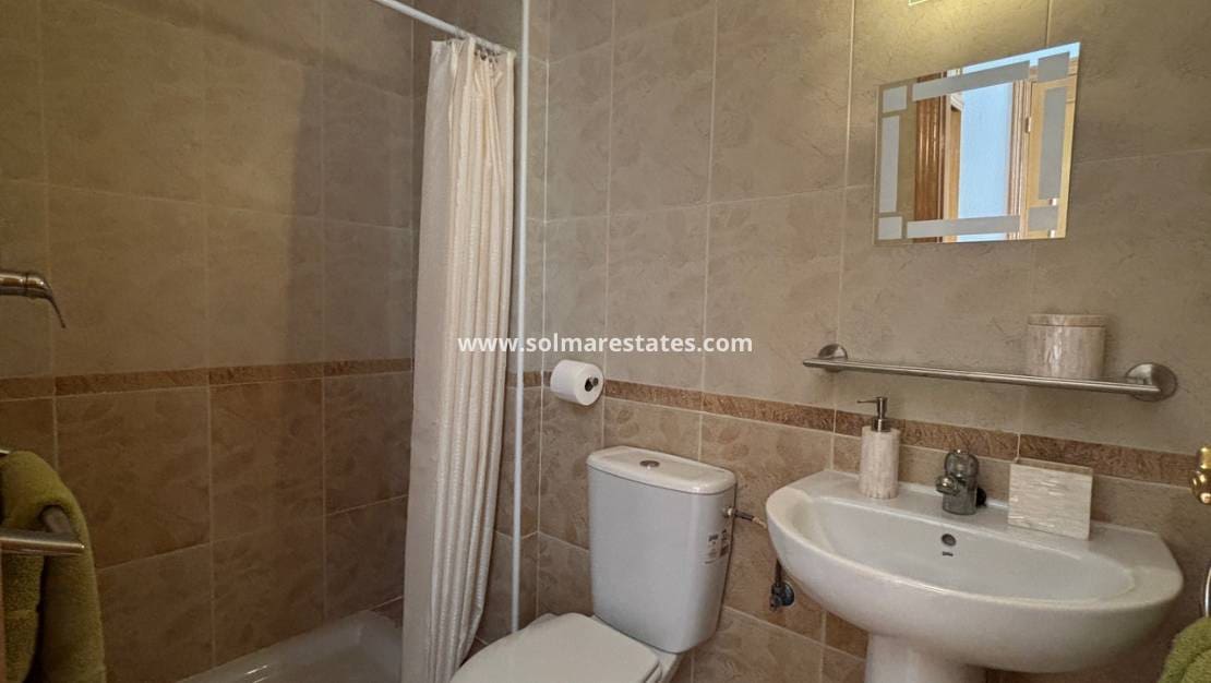 2 slaapkamer Appartement te koop in Orihuela Costa met zwembad - € 169.950 (Ref: 9475569)