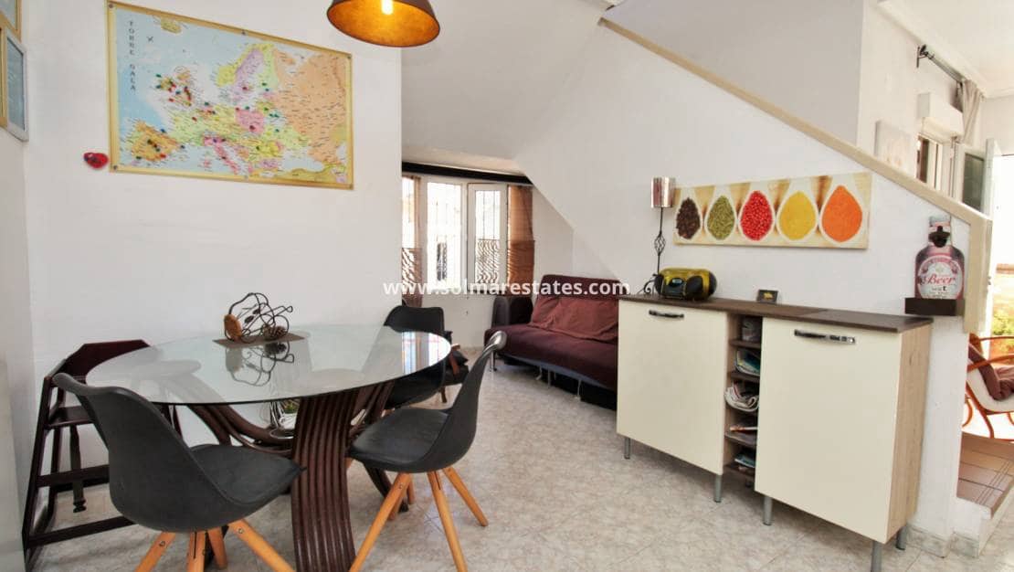 3 soveværelse Lejlighed til salg i Playa Flamenca med swimmingpool - € 269.000 (Ref: 9479347)