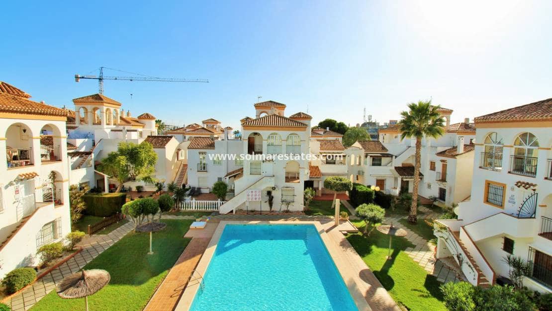 3 soveværelse Lejlighed til salg i Playa Flamenca med swimmingpool - € 269.000 (Ref: 9479347)