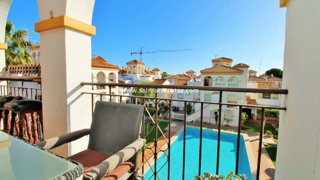 3 soveværelse Lejlighed til salg i Playa Flamenca med swimmingpool - € 269.000 (Ref: 9479347)